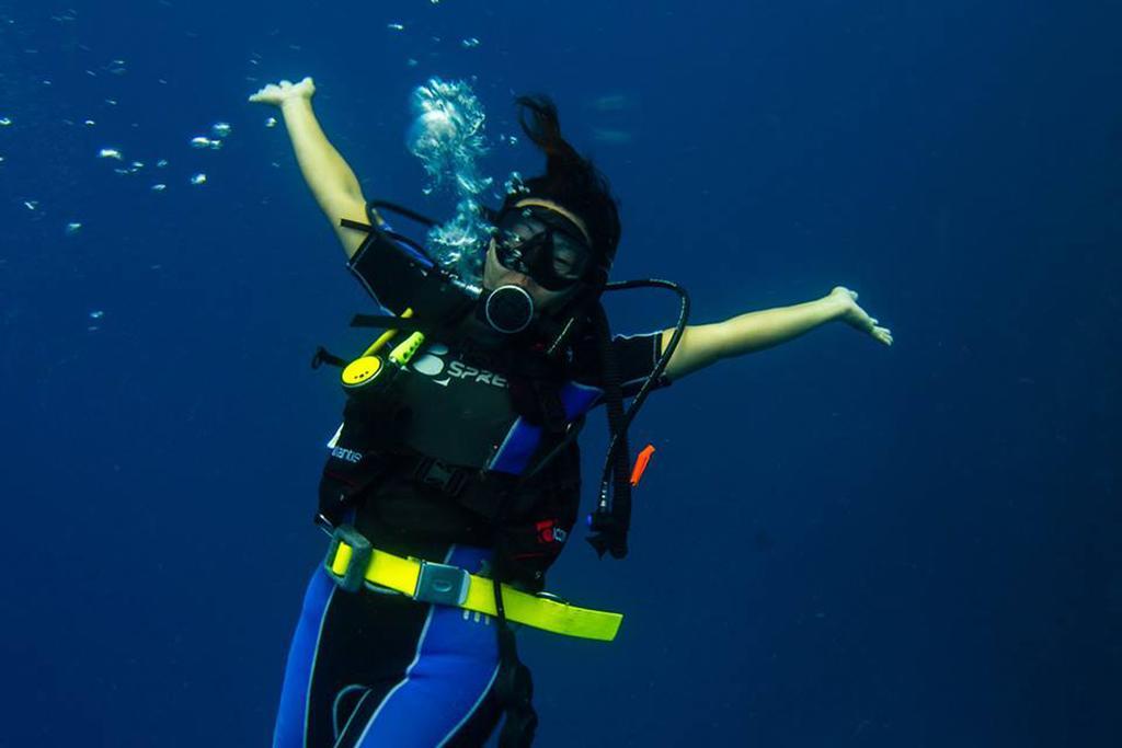 Ratu Kini Backpackers And Dive Resort Mana Island Eksteriør bilde