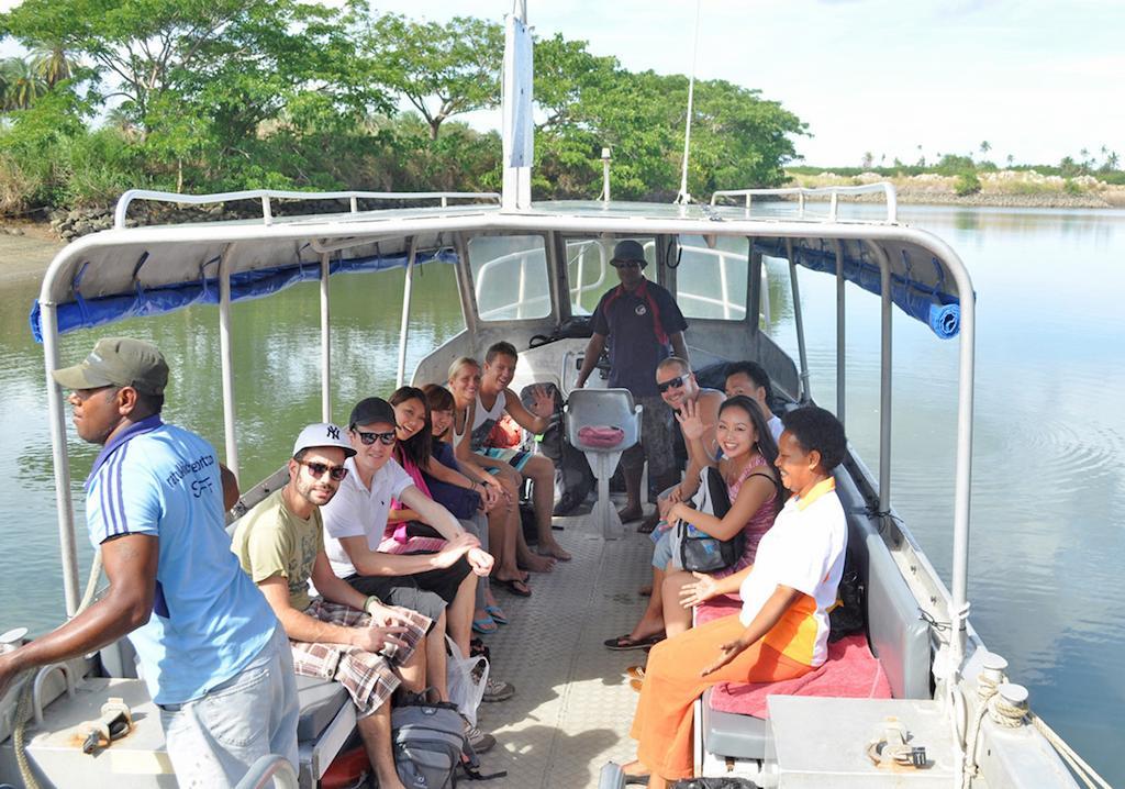 Ratu Kini Backpackers And Dive Resort Mana Island Eksteriør bilde