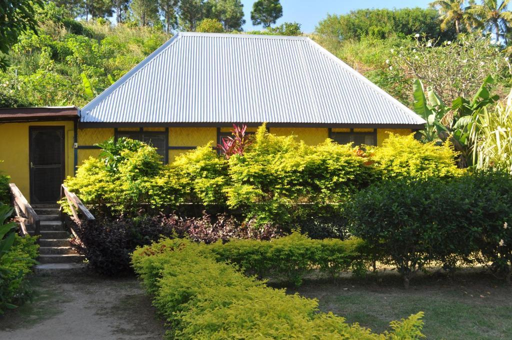 Ratu Kini Backpackers And Dive Resort Mana Island Rom bilde