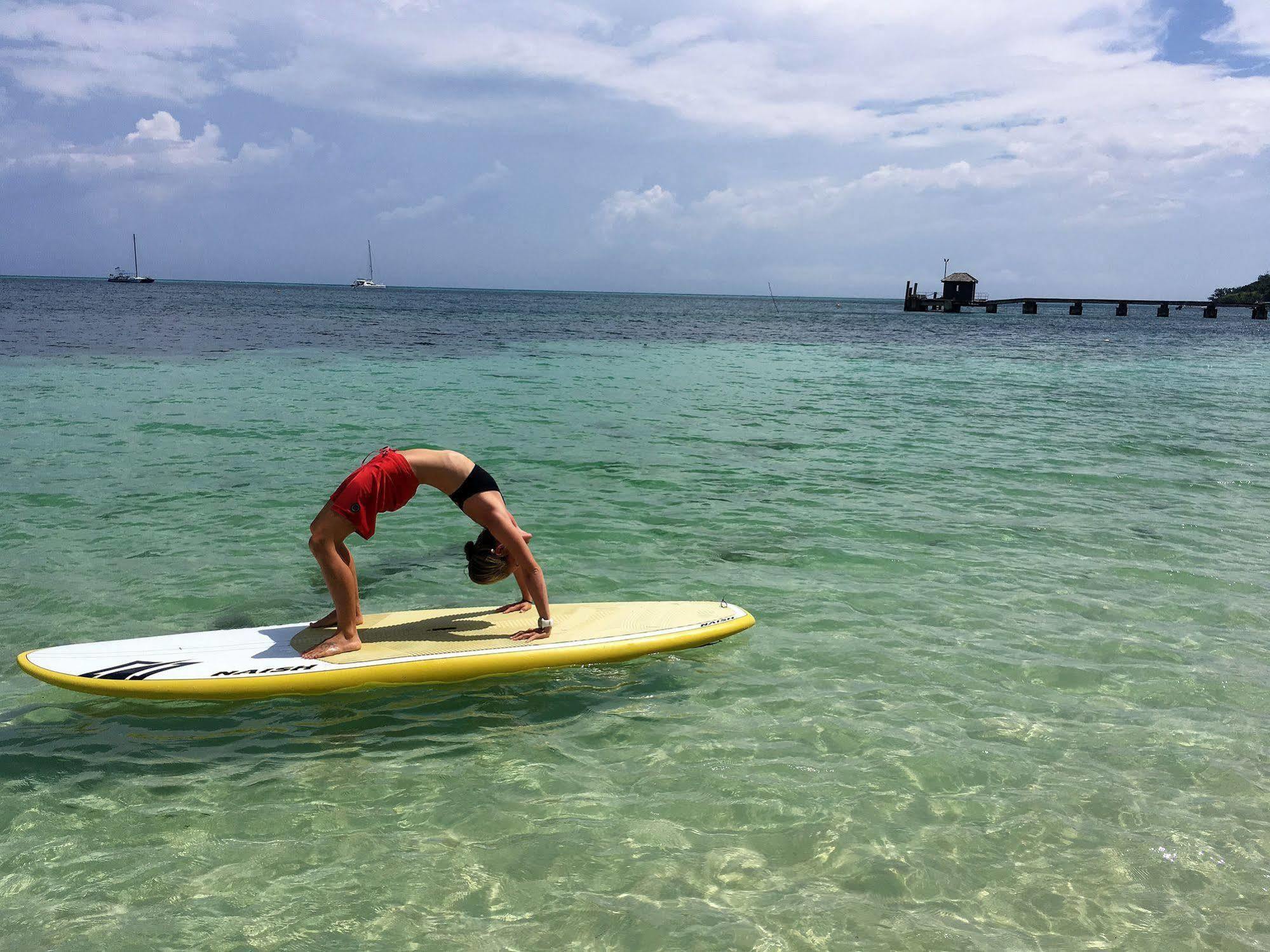 Ratu Kini Backpackers And Dive Resort Mana Island Eksteriør bilde
